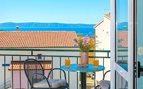 Apartments & Rooms Beus